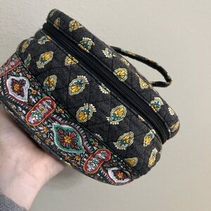 Americana by‎ Sharif quilted travel cosmetics storage bag